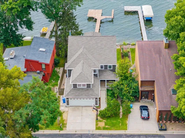 $2,400,000 | 5511 Mendota Drive, Middleton, WI 53562