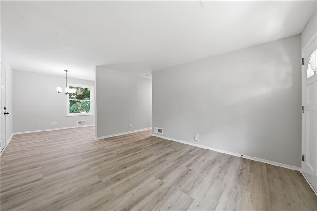 4913 Bartlett Road Forest Park, GA 30297 - Photo 6 of 30