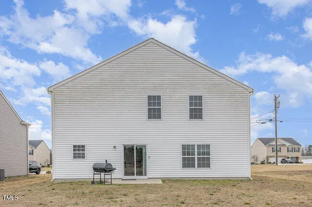 $279,000 | 7629 Sand Pit Road, Stantonsburg, NC 27883