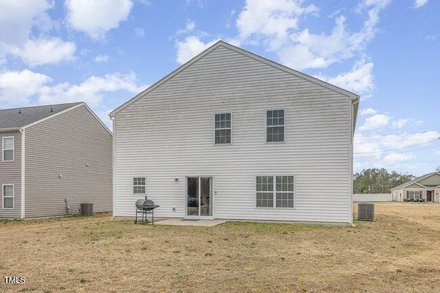 $279,000 | 7629 Sand Pit Road, Stantonsburg, NC 27883