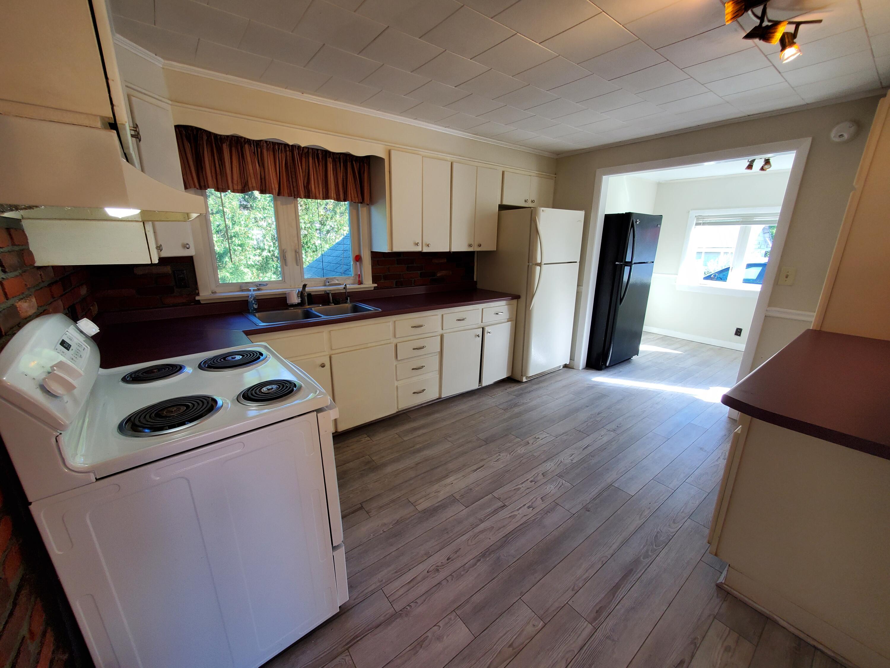 4 County Road Milford, ME 04461 - Photo 8 of 28 8