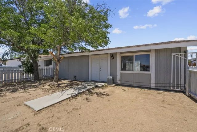 a view of backyard of house