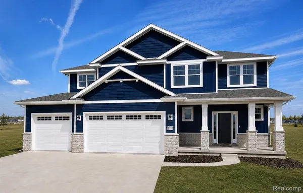 $639,900 | 584 Round Rock Drive, Fenton, MI 48430