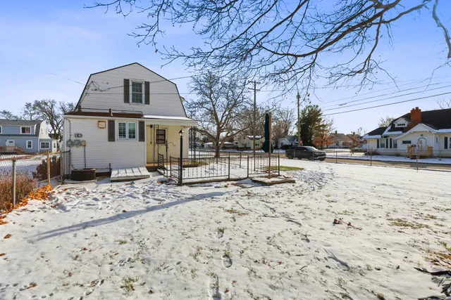 $135,000 | 23013 Melrose Avenue, Eastpointe, MI 48021