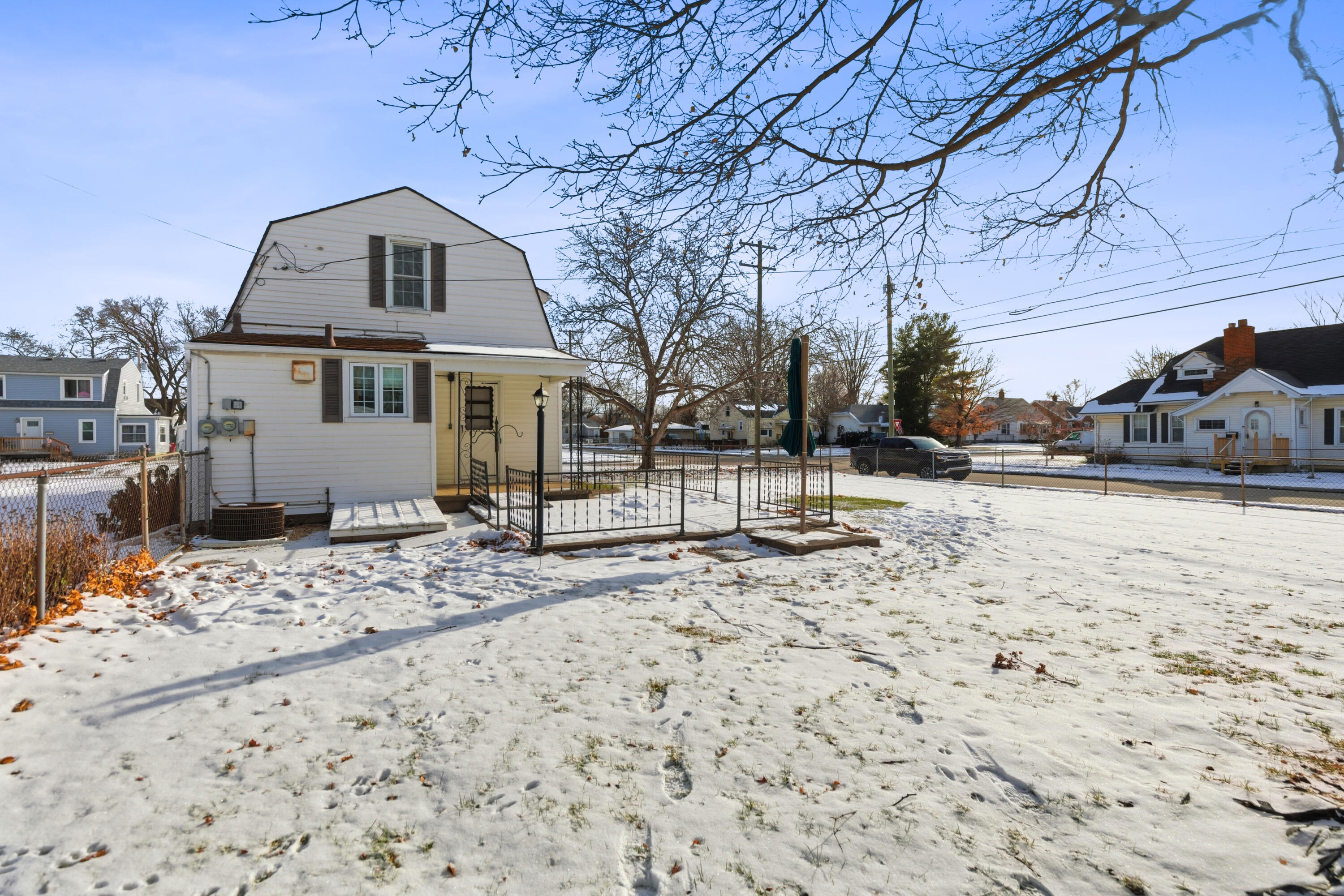 23013 Melrose Avenue Eastpointe, MI 48021 - Photo 25 of 34 25