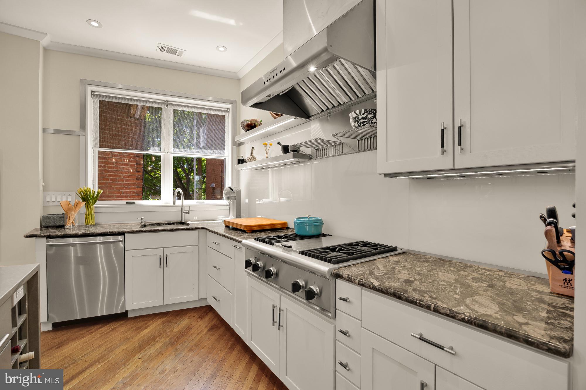 1834 Park Road Northwest Washington, DC 20010 - Photo 19 of 67