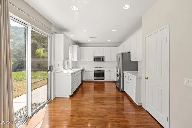 $1,100,000 | 4346 Camino De La Rosa, Newbury Park, CA 91320