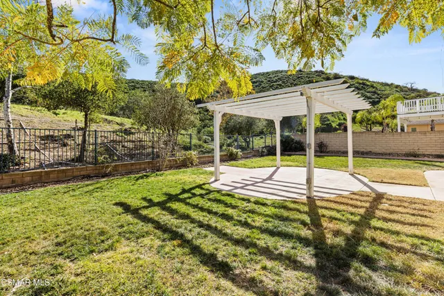 $1,100,000 | 4346 Camino De La Rosa, Newbury Park, CA 91320