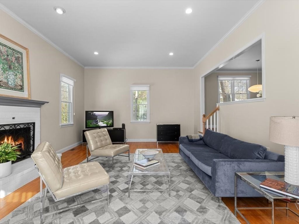 24 Moseley Avenue Needham, MA 02492 - Photo 11 of 41