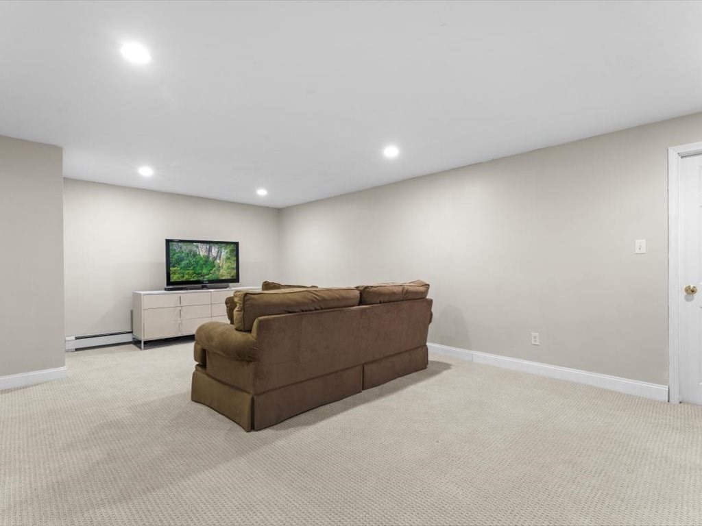 24 Moseley Avenue Needham, MA 02492 - Photo 31 of 41