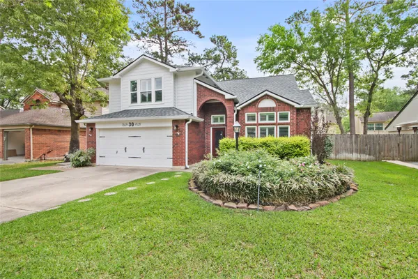 $465,000 | 30 Village Knoll Place, The Woodlands, TX 77381