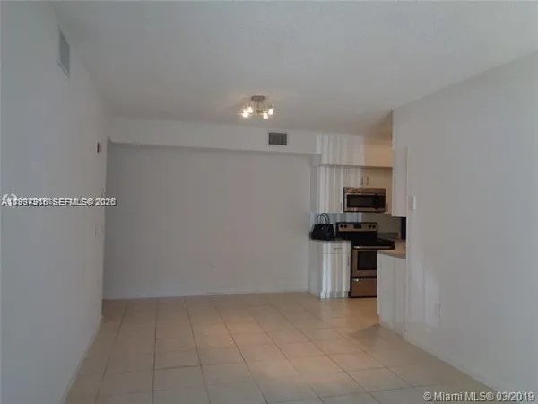$2,100 | 3271 Sabal Palm Manor, Unit 103, Davie, FL 33024