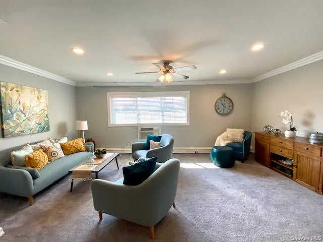 $2,390 | 323 Brook Avenue, Unit 3231A, Bay Shore, NY 11706