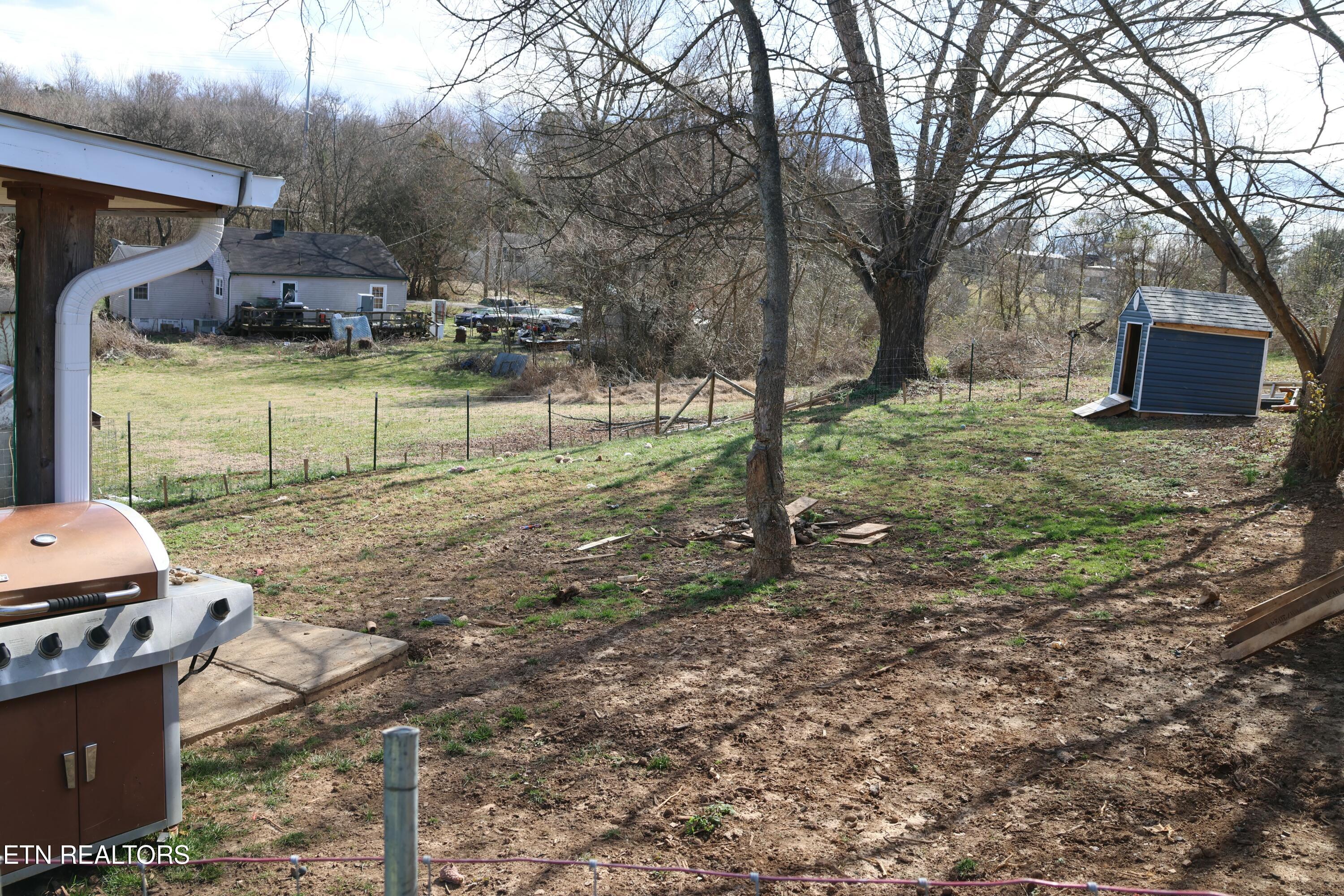 8616 Mascot Road Knoxville, TN 37924 - Photo 5 of 13 tempImageO1XvZN