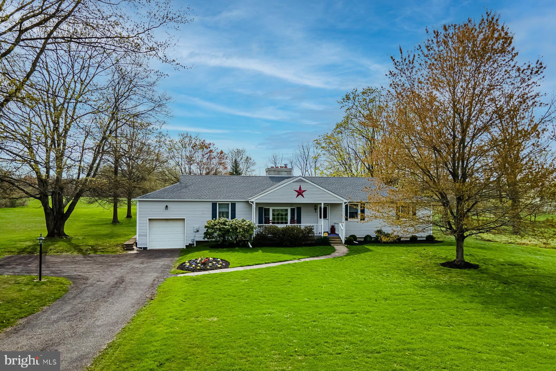 915 Dublin Road Perkasie, PA 18944 - Photo 2 of 33 Gallery Image 2