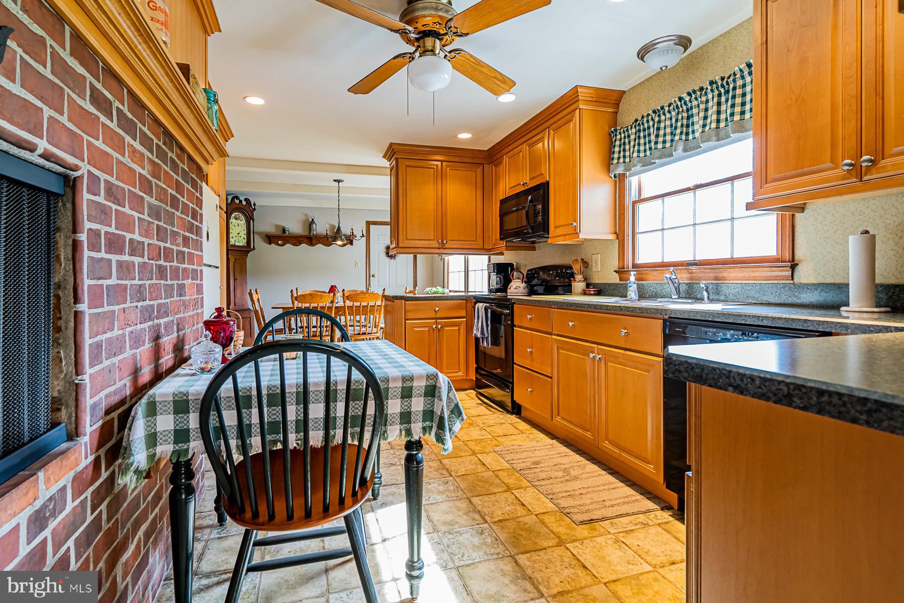 915 Dublin Road Perkasie, PA 18944 - Photo 12 of 33 Gallery Image 12