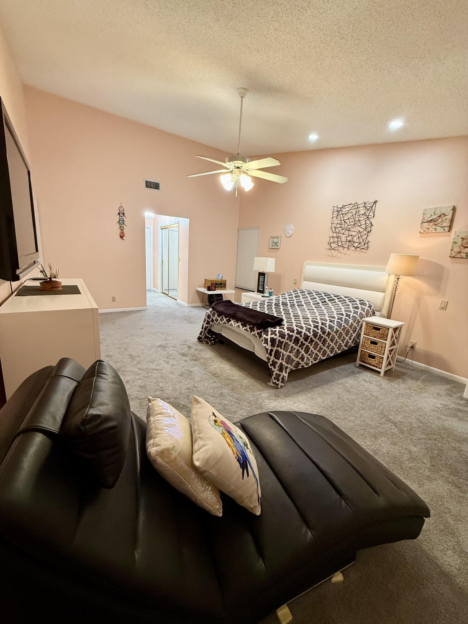 7024 Golf Pointe Circle Tamarac, FL 33321 - Photo 19 of 28 a living room with furniture