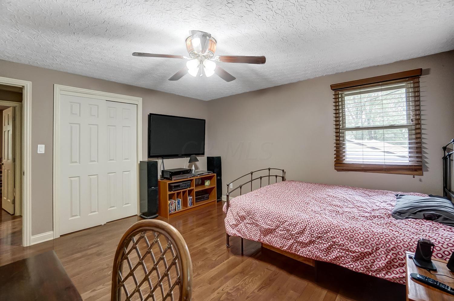 5521 Linworth Road Columbus, OH 43235 - Photo 13 of 29 Gallery Image 13