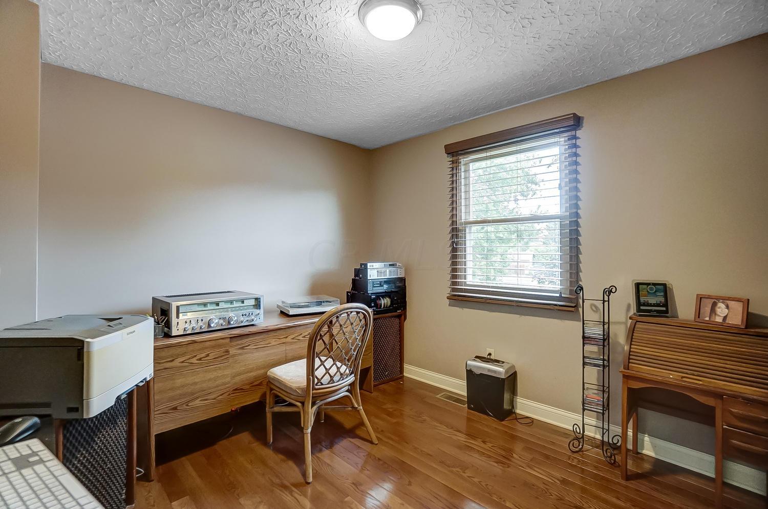5521 Linworth Road Columbus, OH 43235 - Photo 18 of 29 Gallery Image 18