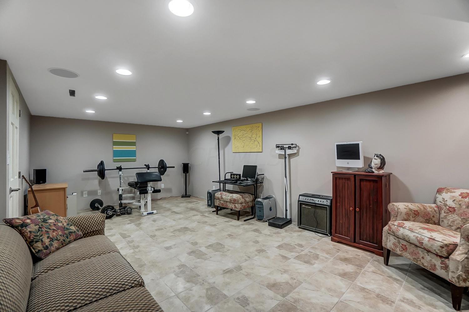 5521 Linworth Road Columbus, OH 43235 - Photo 22 of 29 Gallery Image 22