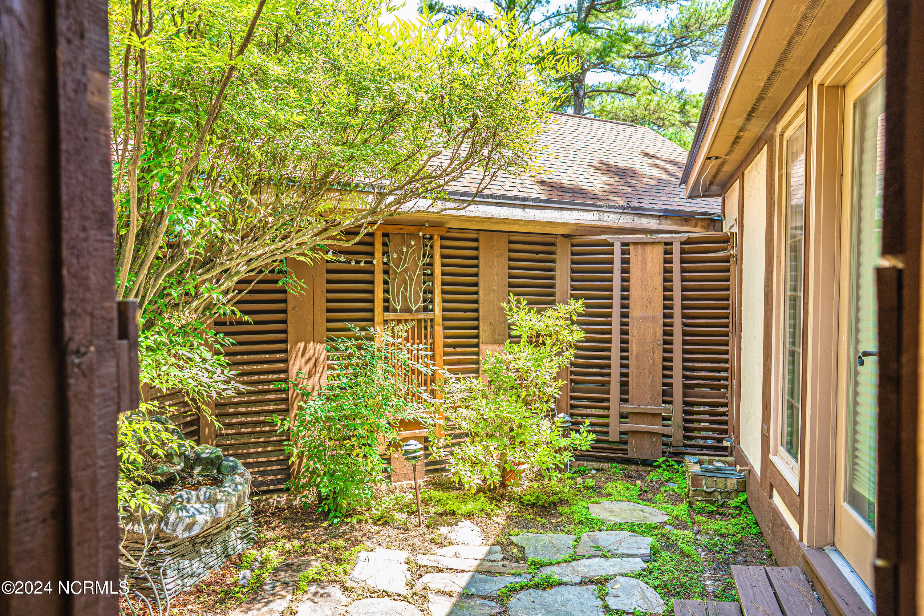 3 Thunderbird Circle Pinehurst, NC 28374 - Photo 11 of 25 "Secret garden" area off of master suite