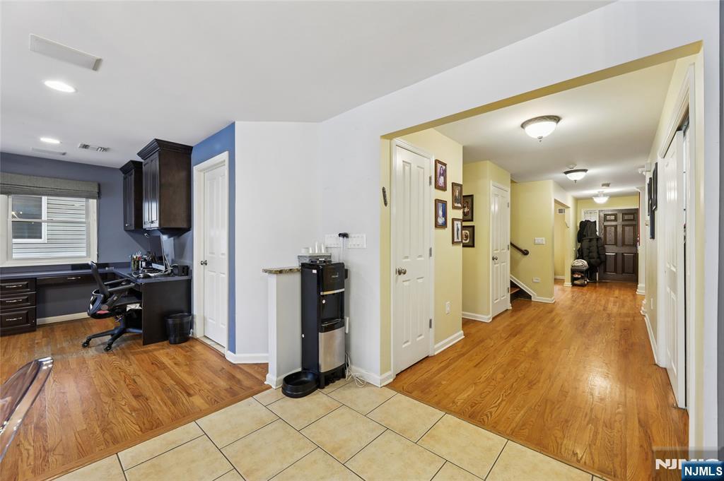 50 Highgate Terrace Bergenfield, NJ 07621 - Photo 15 of 37