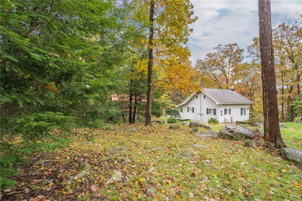 424 Freeman Falls Road Acme, PA 15610 - Photo 5 of 23 Gallery Image 5