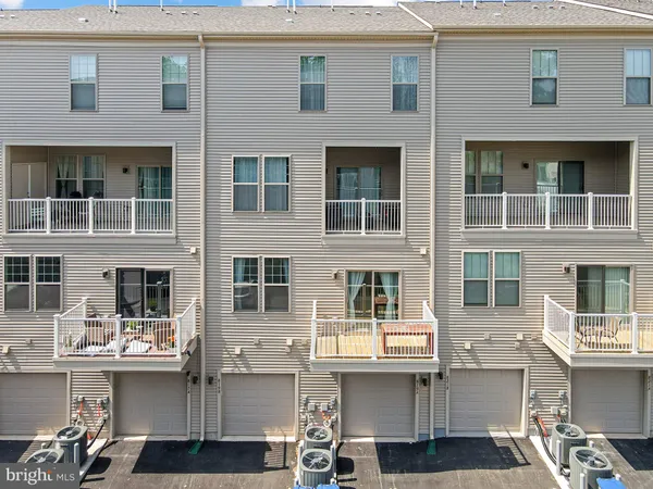 $2,900 | 819 A Ambrose Lane, Manassas, VA 20111
