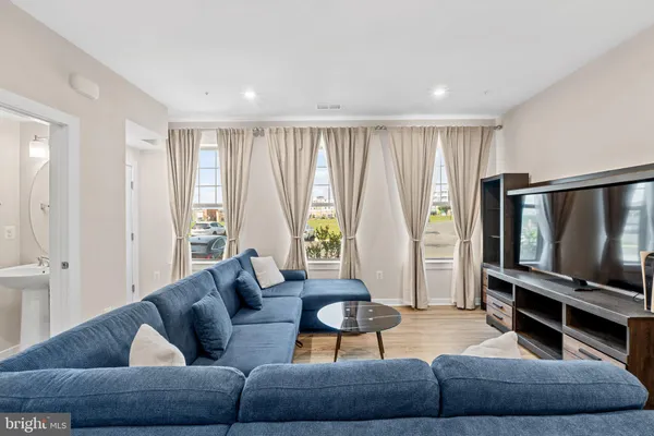 $2,900 | 819 A Ambrose Lane, Manassas, VA 20111