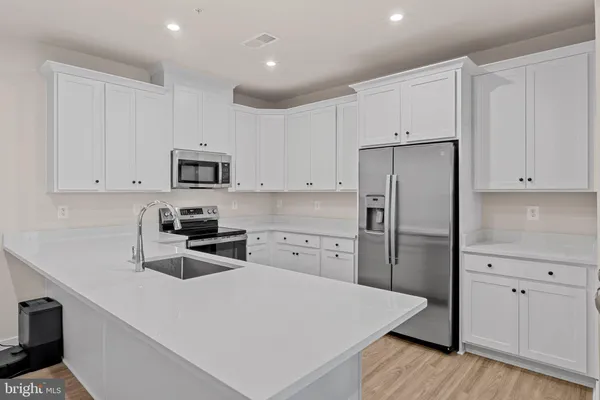 $2,900 | 819 A Ambrose Lane, Manassas, VA 20111