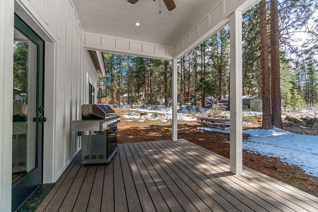 60309 Zuni Road Bend, OR 97702 - Photo 8 of 34 RileyVisuals-11