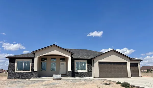 $636,600 | 860 South Mcculloch Court, Pueblo West, CO 81007