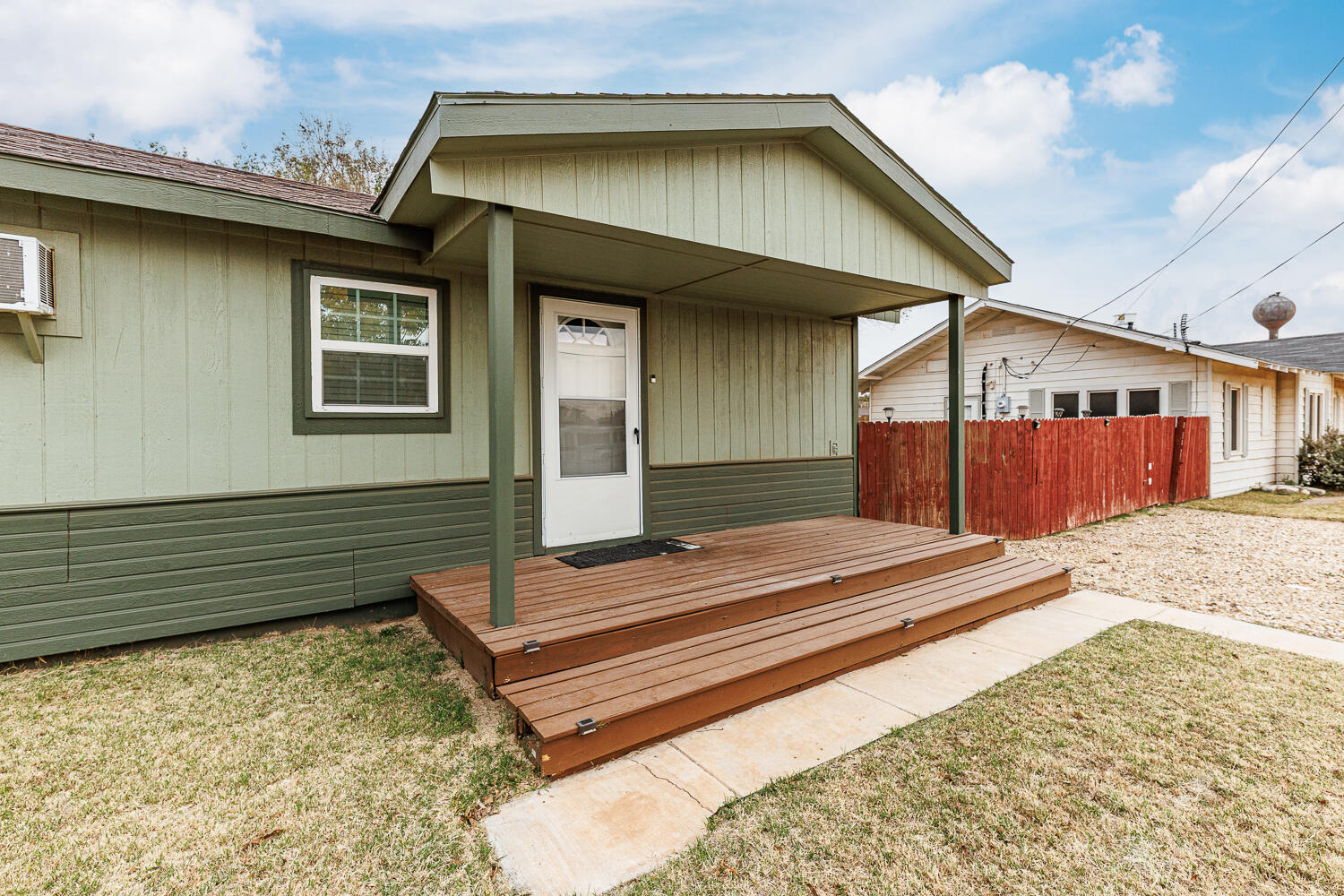 211 Chestnut Street Idalou, TX 79329 - Photo 7 of 31 211 Chestnut-26