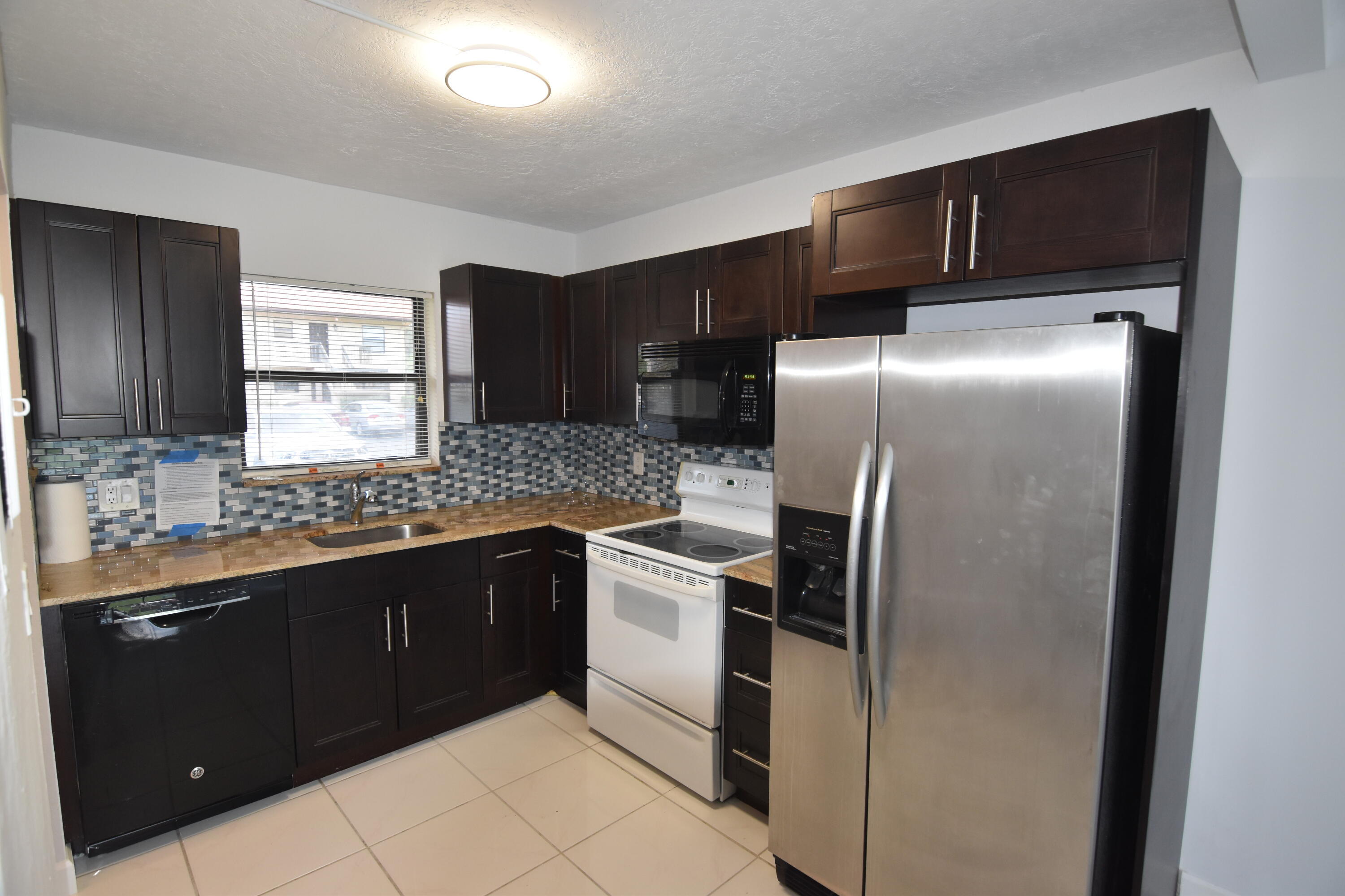21895 Lake Forest Circle, Unit 102 Boca Raton, FL 33433 - Photo 3 of 19 Kitchen