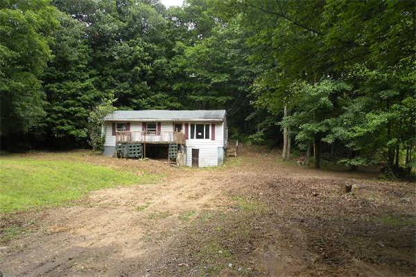 228 Arnold Road Sturbridge, MA 01518 - Photo 1 of 12