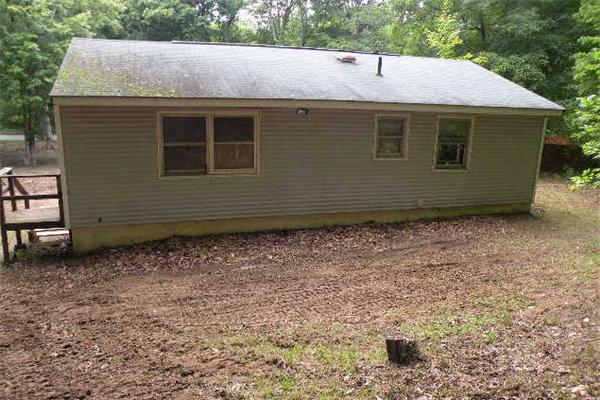 228 Arnold Road Sturbridge, MA 01518 - Photo 4 of 12