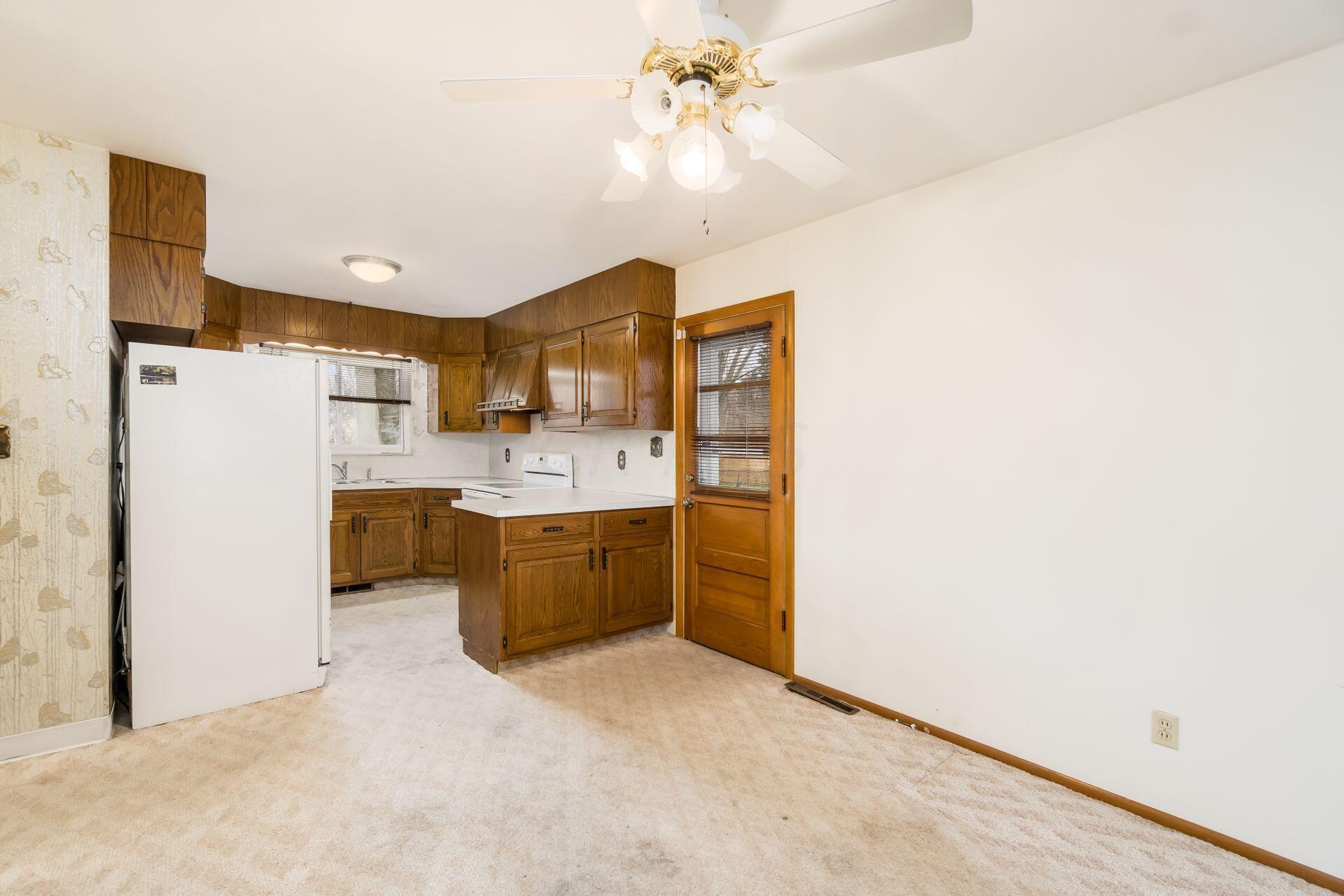 1866 Fleming Road Columbus, OH 43232 - Photo 14 of 37 019_S - 1866 Fleming Rd - 054