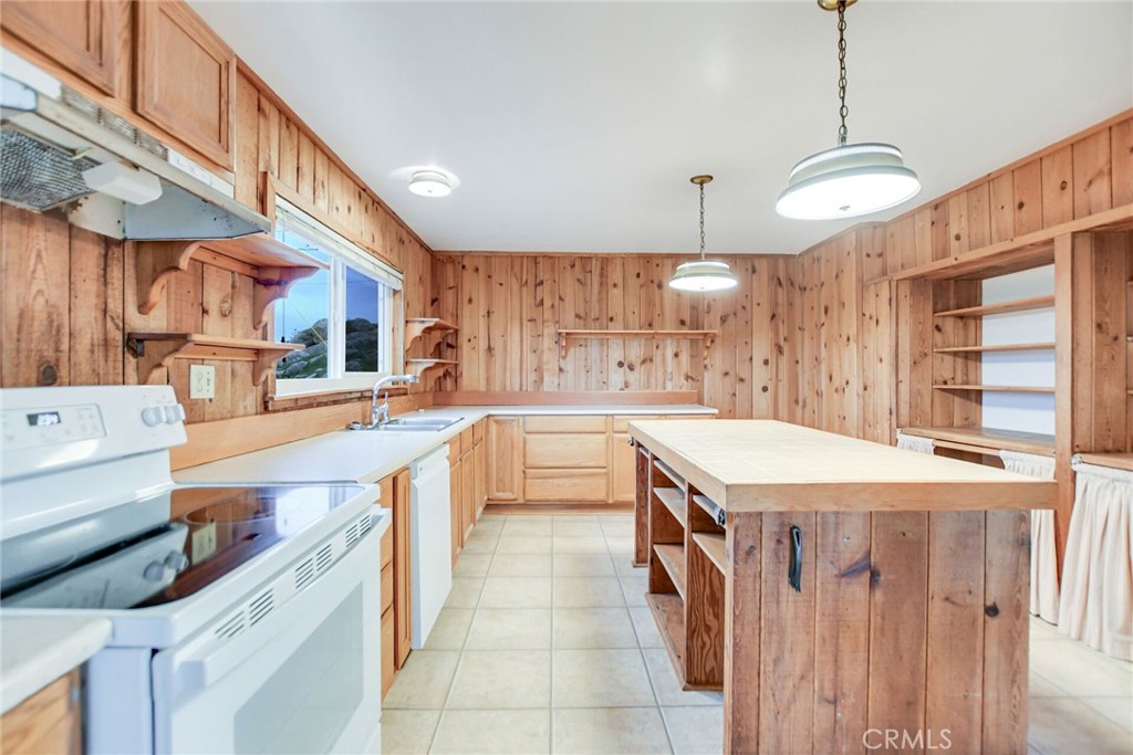6750 Rainbow Heights Road Fallbrook, CA 92028 - Photo 18 of 64 Kitchen