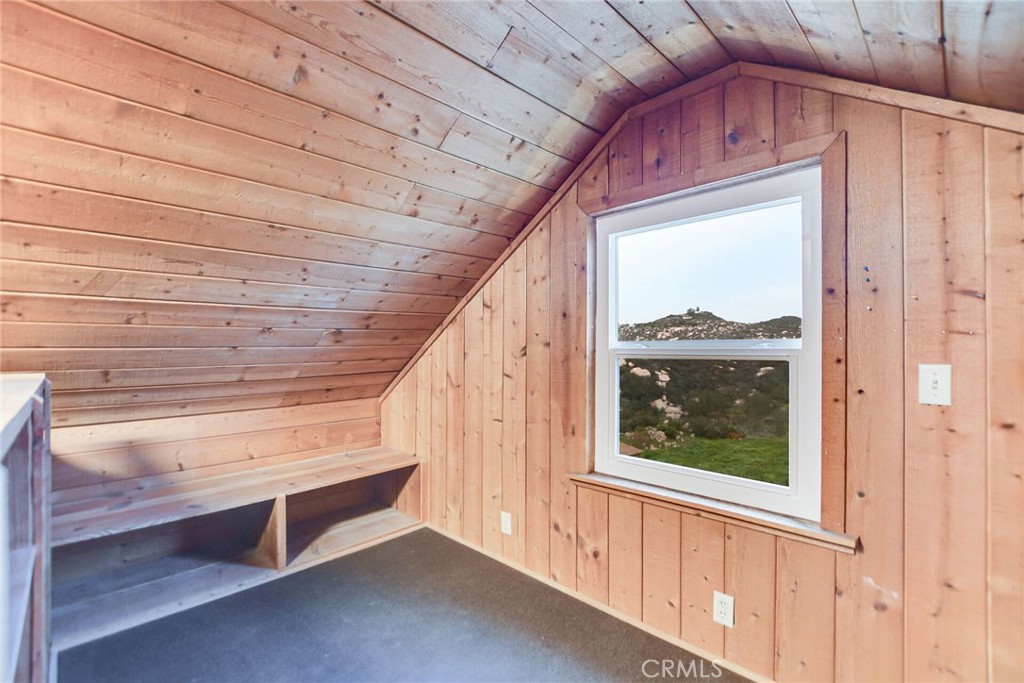 6750 Rainbow Heights Road Fallbrook, CA 92028 - Photo 46 of 64 a view of entryway