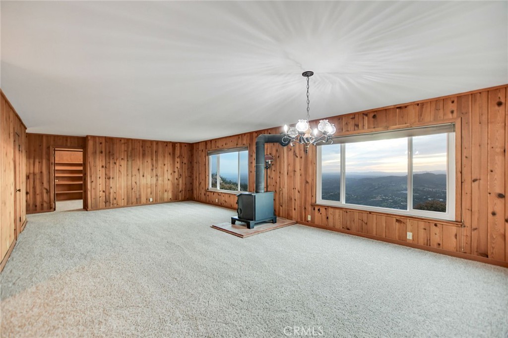 6750 Rainbow Heights Road Fallbrook, CA 92028 - Photo 7 of 64 Living Room