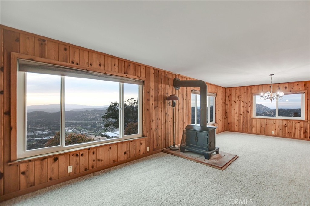 6750 Rainbow Heights Road Fallbrook, CA 92028 - Photo 10 of 64 a living room with a large window