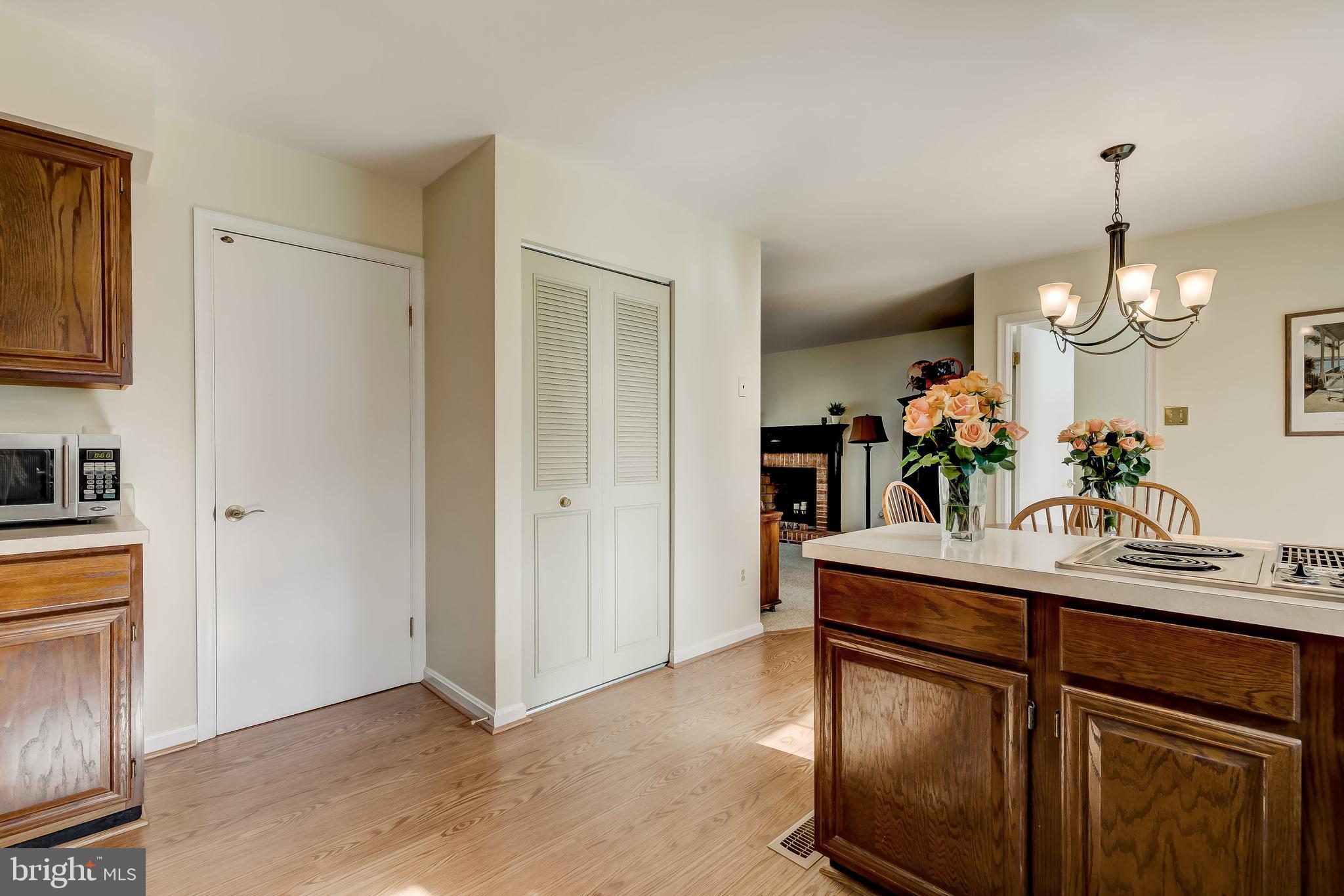 9325 Ramblebrook Road Baltimore, MD 21236 - Photo 23 of 50 Large kitchen area