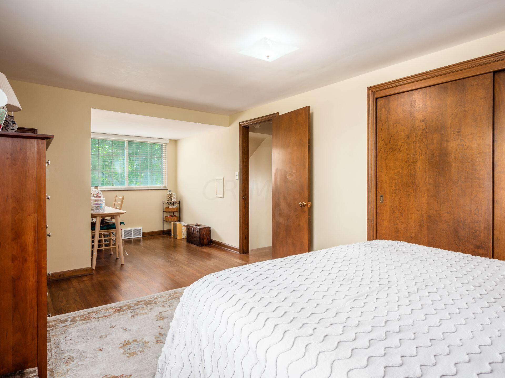 363 South Kellner Road Columbus, OH 43209 - Photo 40 of 72 Third Bedroom