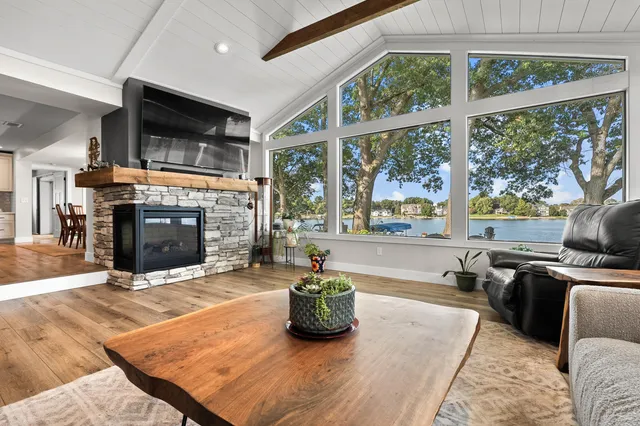 $849,900 | 931 Treasure Island Drive, Mattawan, MI 49071