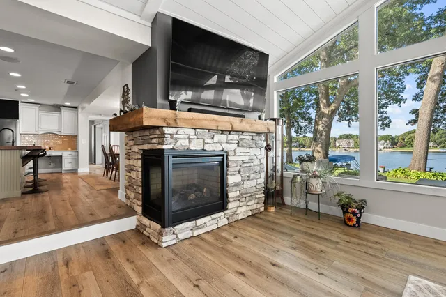 $849,900 | 931 Treasure Island Drive, Mattawan, MI 49071