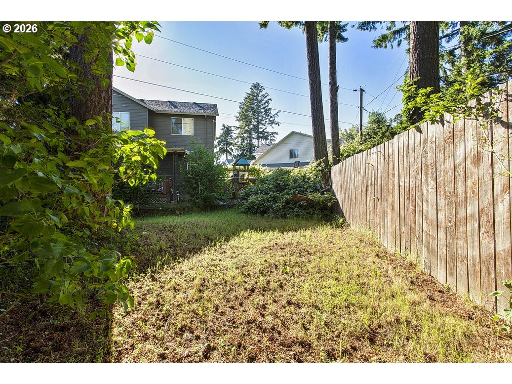 3301 Southeast 175th Place Portland, OR 97236 - Photo 32 of 34