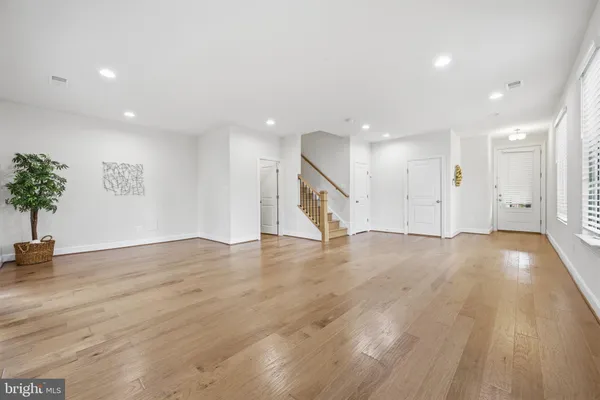 $4,300 | 42313 Impervious Terrace, Brambleton, VA 20148