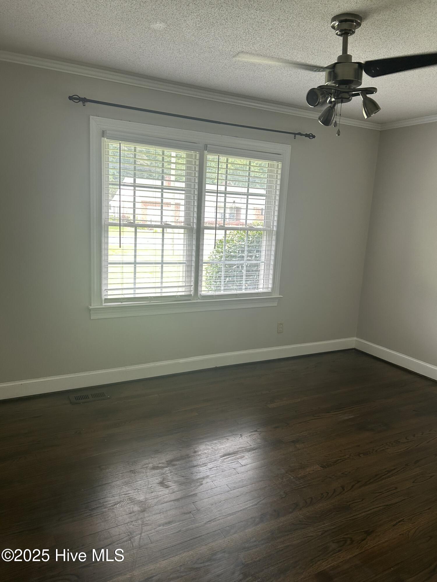 1846 Crestview Street Kinston, NC 28504 - Photo 12 of 18 IMG_0088