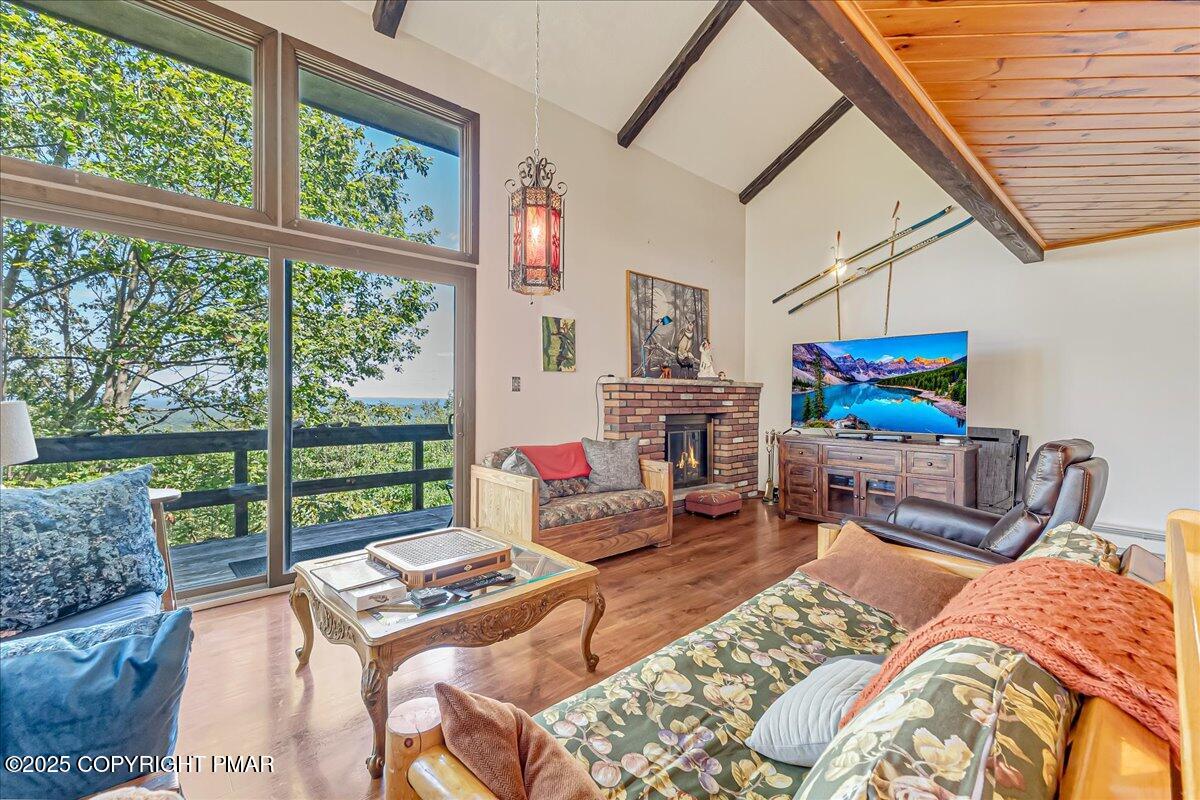 262 Overlook Way Tannersville, PA 18372 - Photo 14 of 82 12-Photo Aug 22 2025, 12 47 25 PM (1)