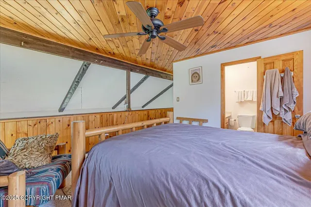 $449,600 | 262 Overlook Way, Tannersville, PA 18372